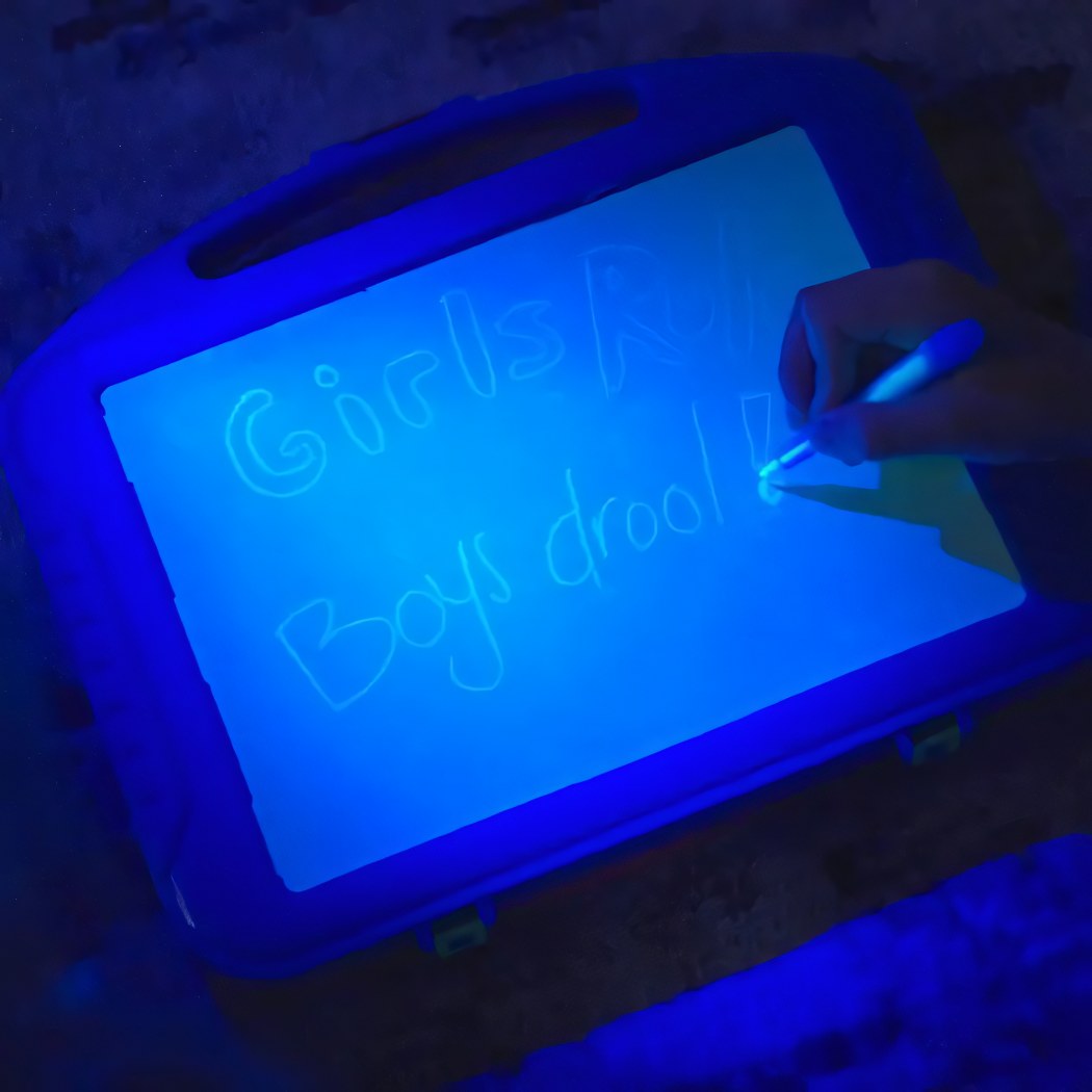 magic pad glow табла за цртање