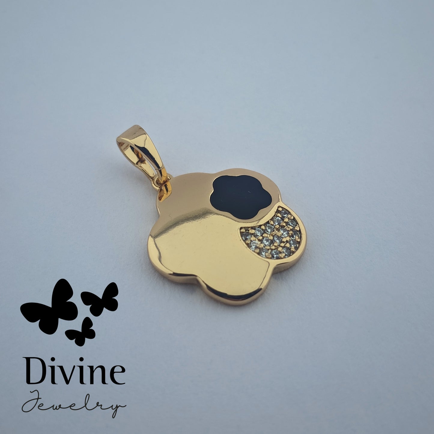 Divine Приврзок “Mystic Blossom”