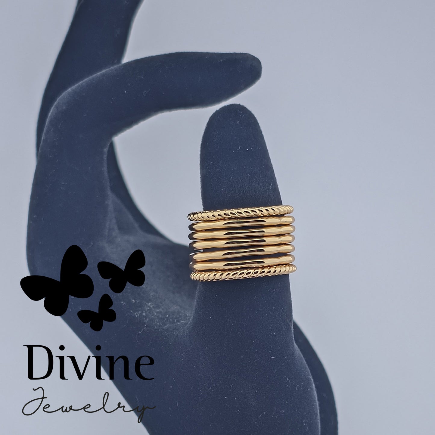 Divine Прстен “Royal Lines”