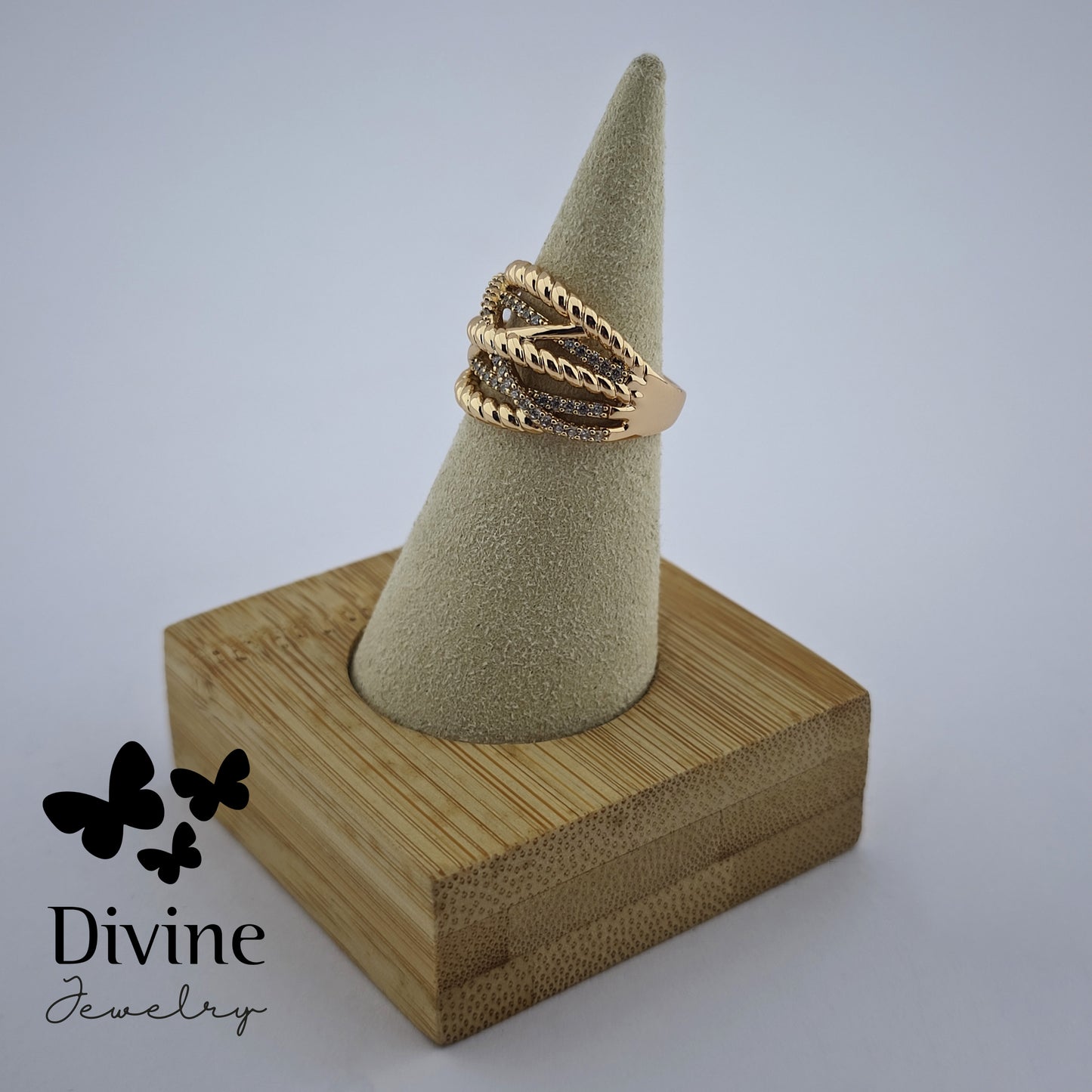 Divine Прстен “Golden Symphony”