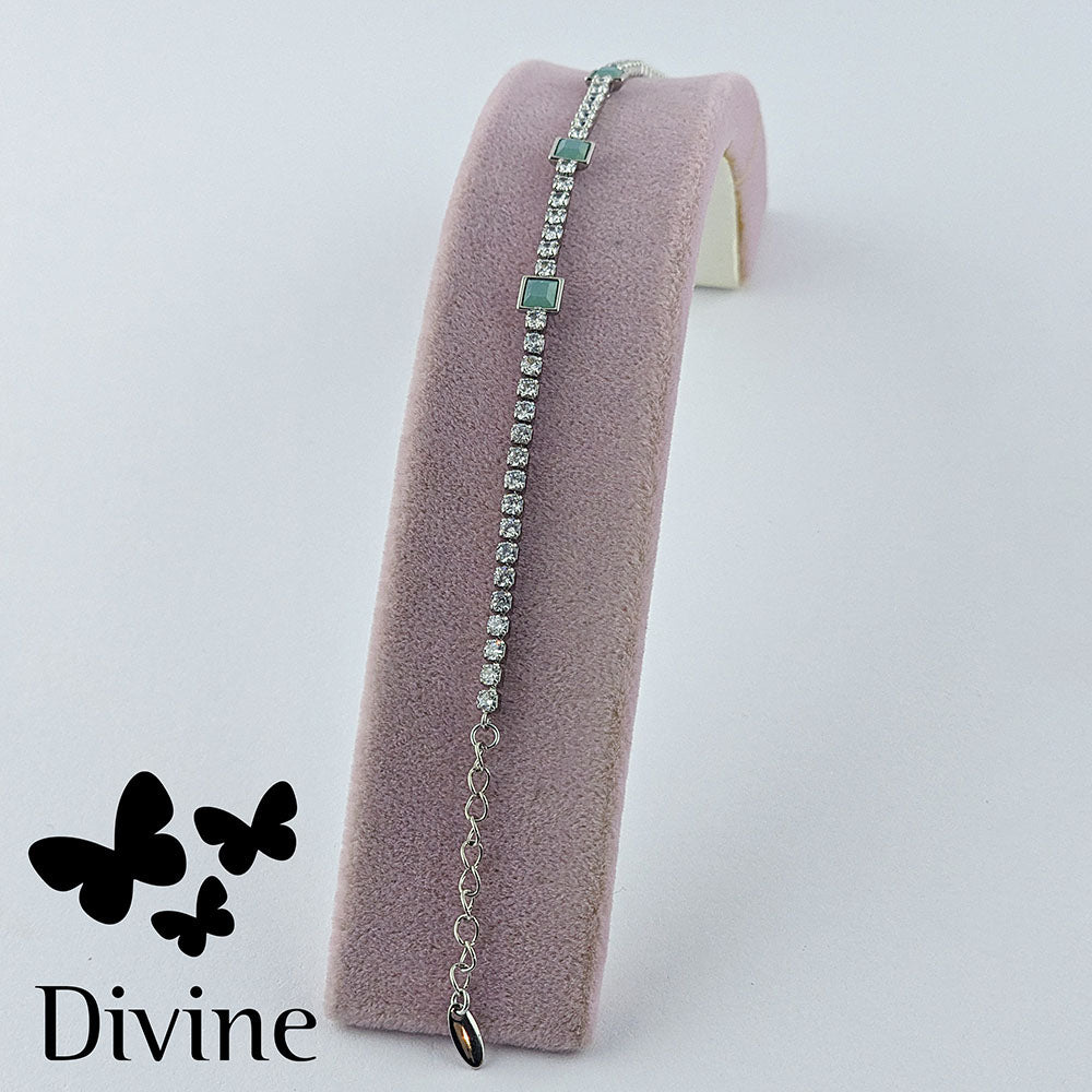 divine narakvica emerald story
