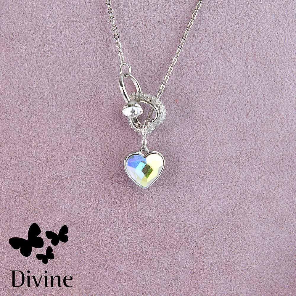 divine lance triple white charm