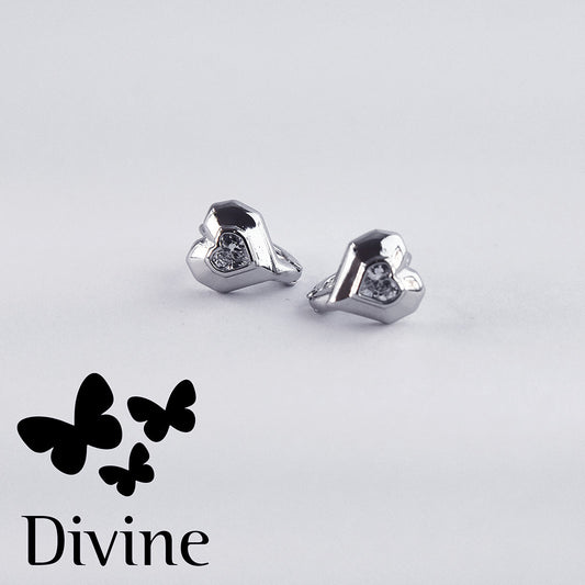 divine obetki romantic minimalism