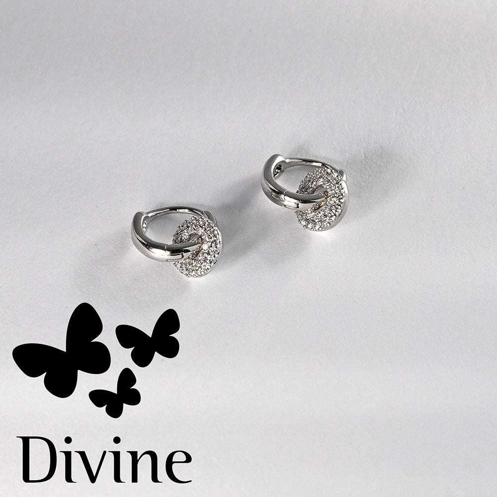 divine obetki walk with confidence