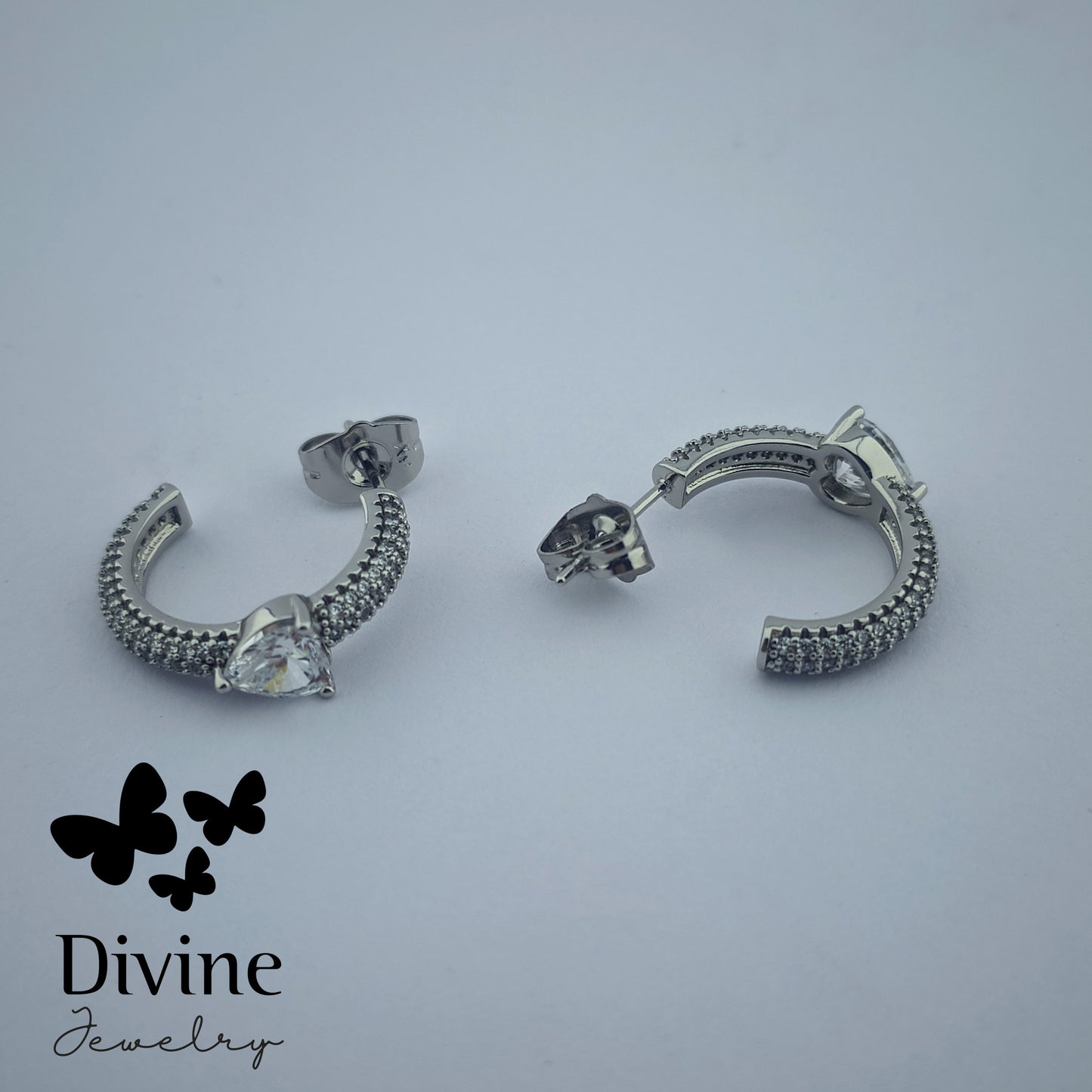 Divine Обетки “Crystal Heart Hoops”