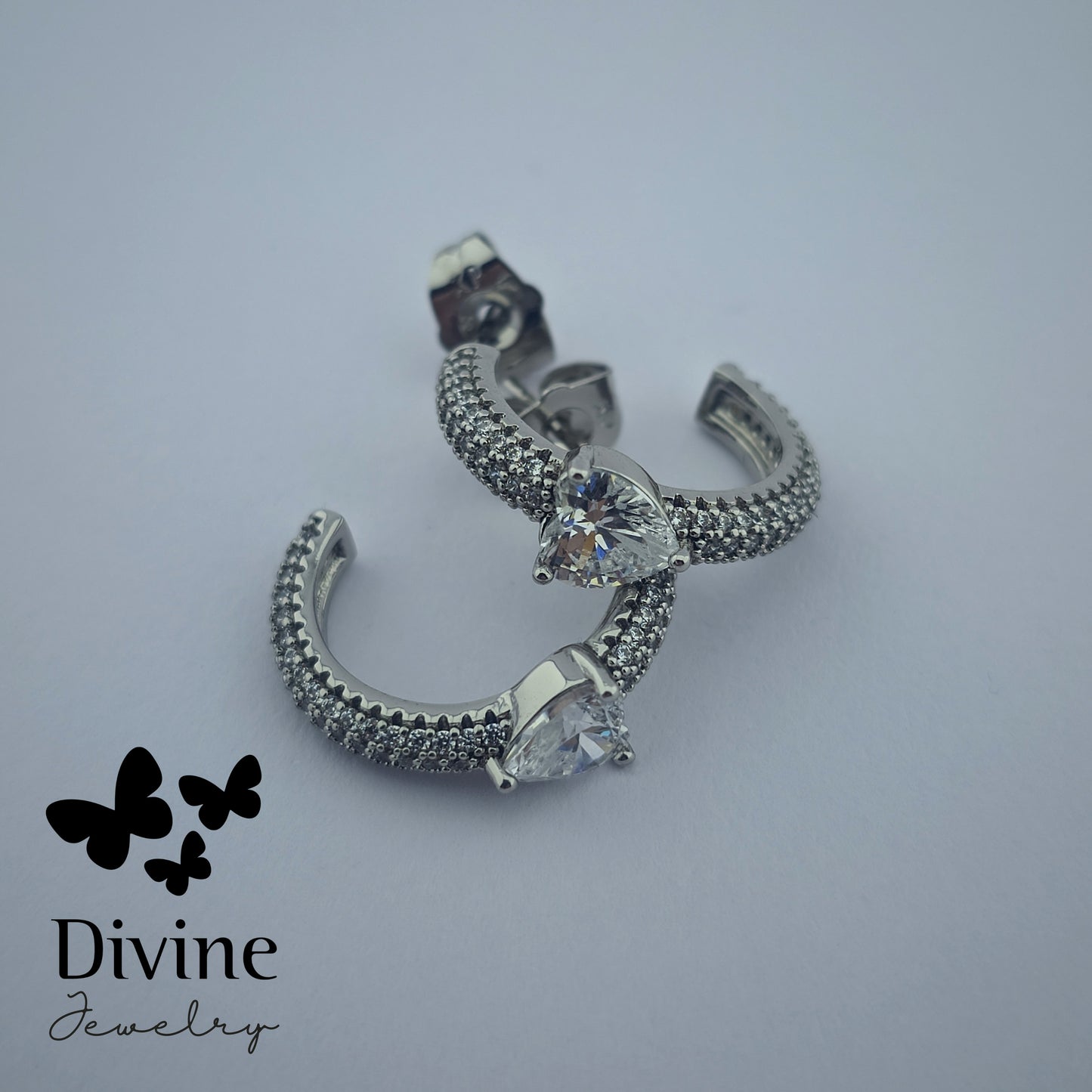 Divine Обетки “Crystal Heart Hoops”