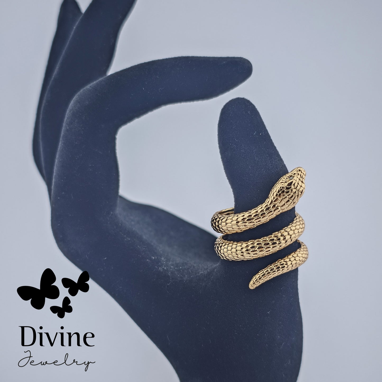Divine Прстен “Snake Charm”