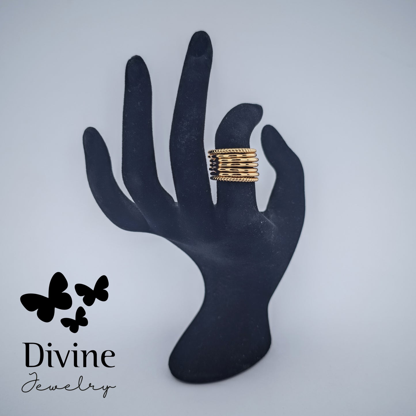 Divine Прстен “Royal Lines”