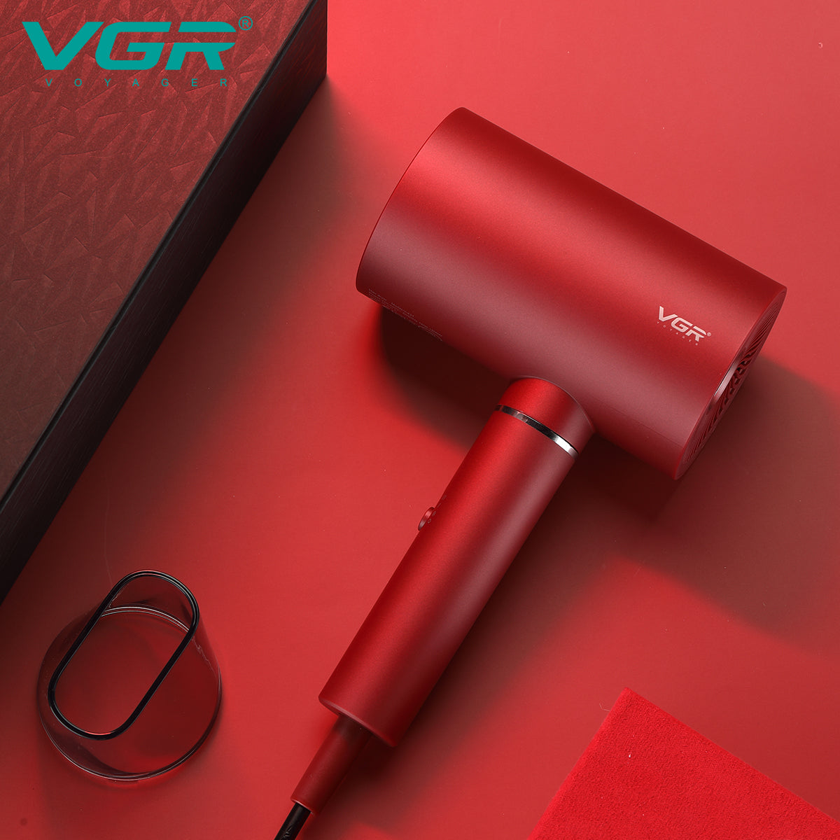 Фен за коса VGR-431